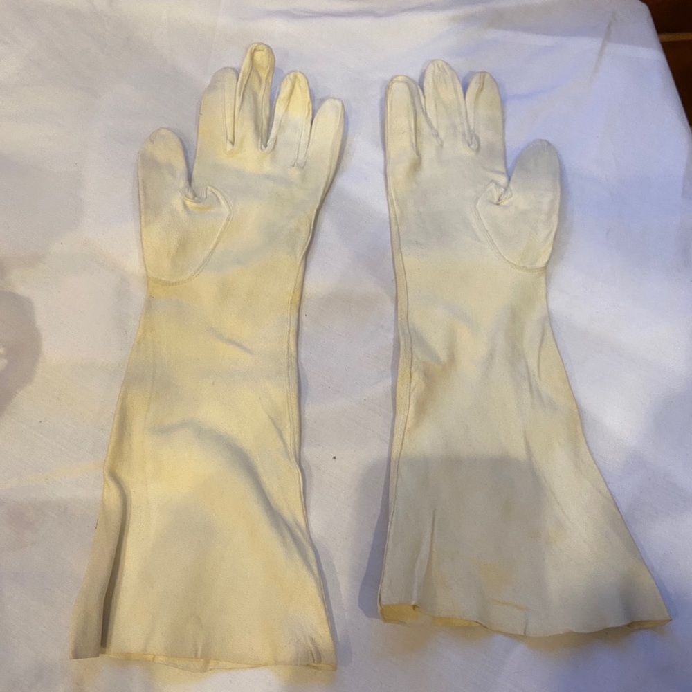 Vintage Doeskin Leather Gloves